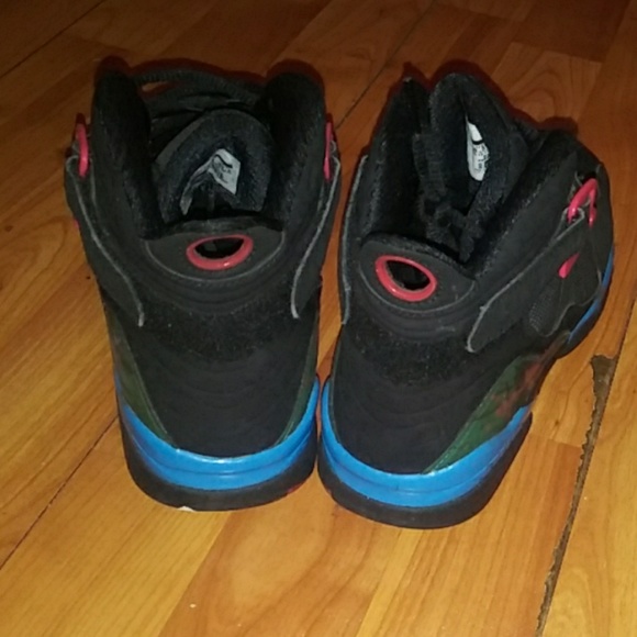 Jordans - Picture 3 of 5